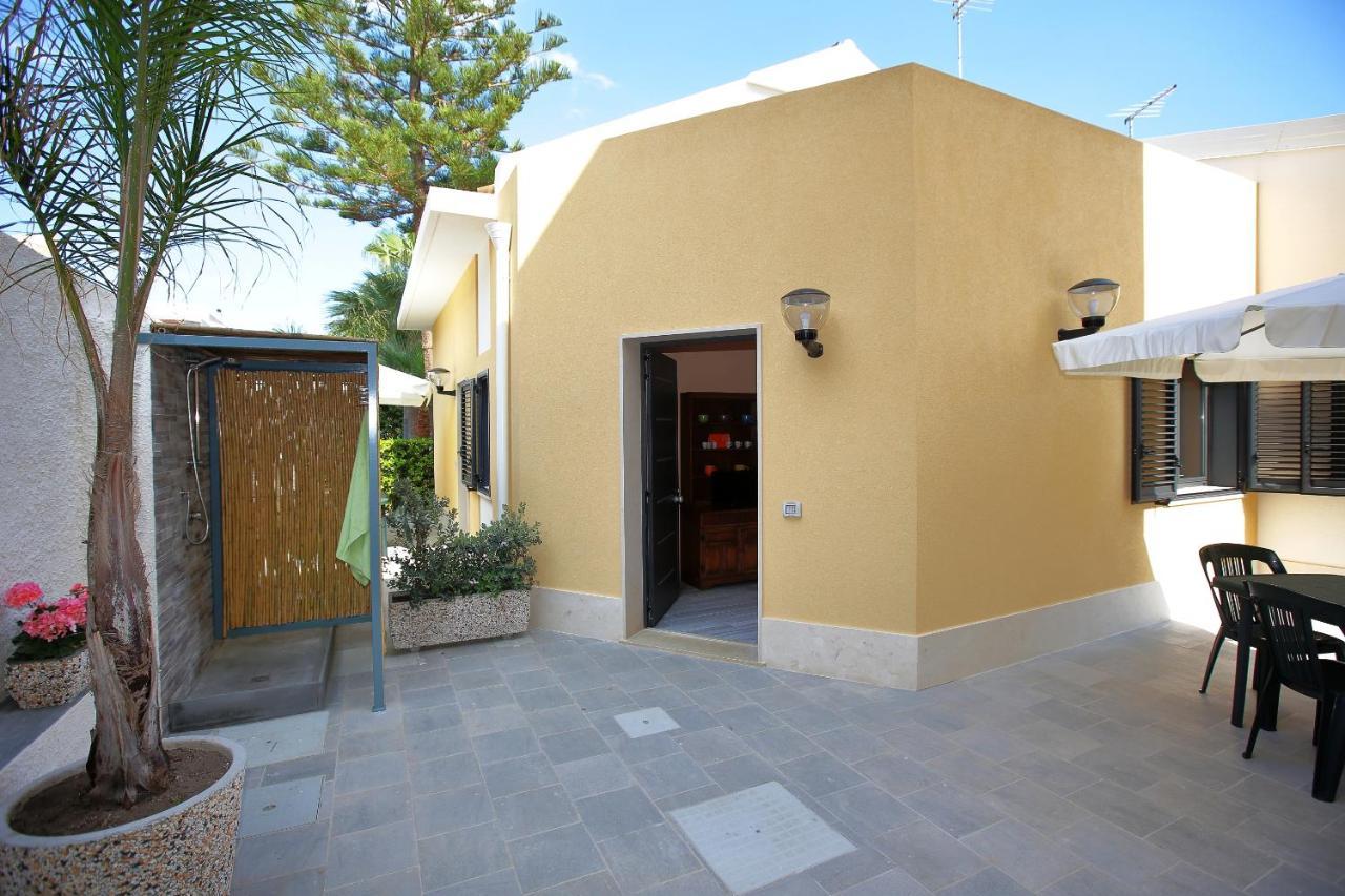 Re Sole La Dependance - Casa Vacanza V E N E R E Avola Exterior foto