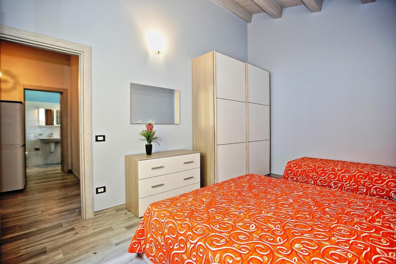 Re Sole La Dependance - Casa Vacanza V E N E R E Avola Exterior foto